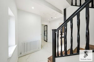 Photo 32- click for photo gallery